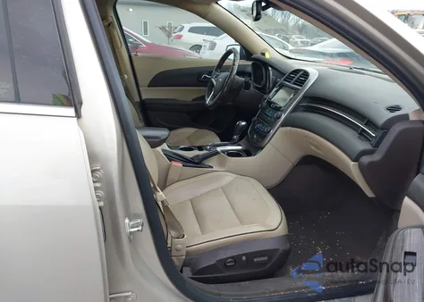 2015 Chevrolet Malibu 1Lz z USA, uszkodzony, nr VIN 1G11F5SL5FF195664